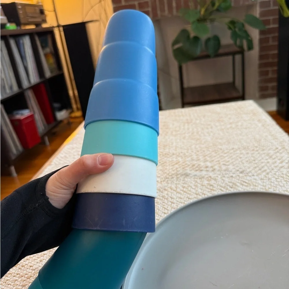 Stackable Blue and Gray Dining Set